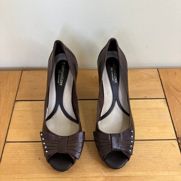 Naturalizer Glenda Leather Peep Toe Pumps Brown High Heel Shoes Bow Detail US 8W - Picture 3 of 7